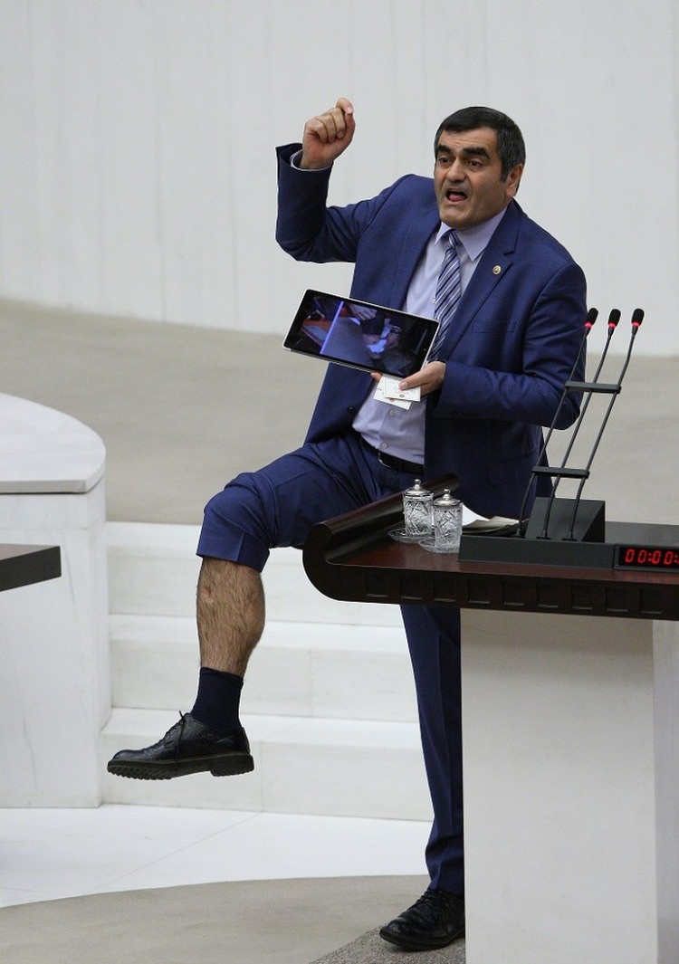 Meclis'te CHP komedisi! Isırsa ısırsa at ısırmıştır